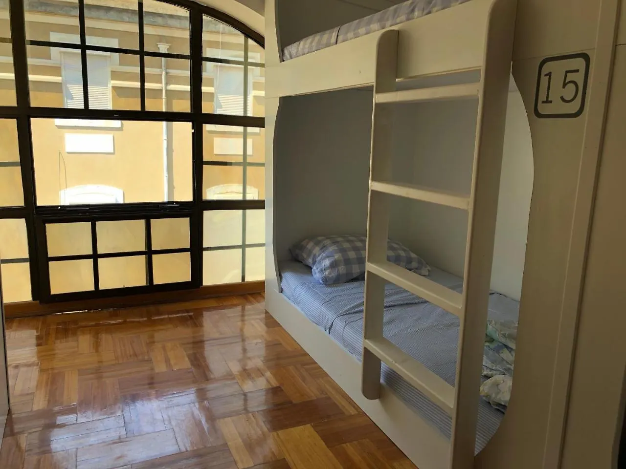 De Leite Hostel Lisbon Portugal