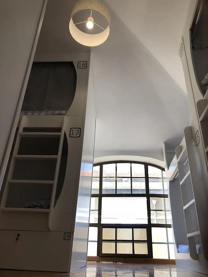 De Leite Hostel Lisbon